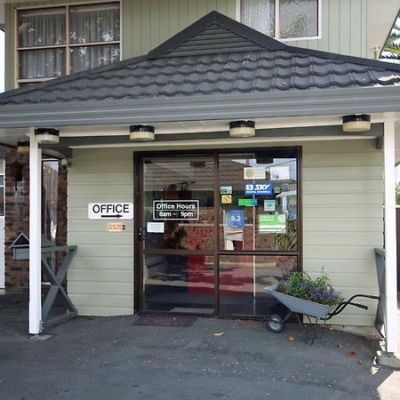 Midway Pacifica Lodge Lower Hutt Esterno foto
