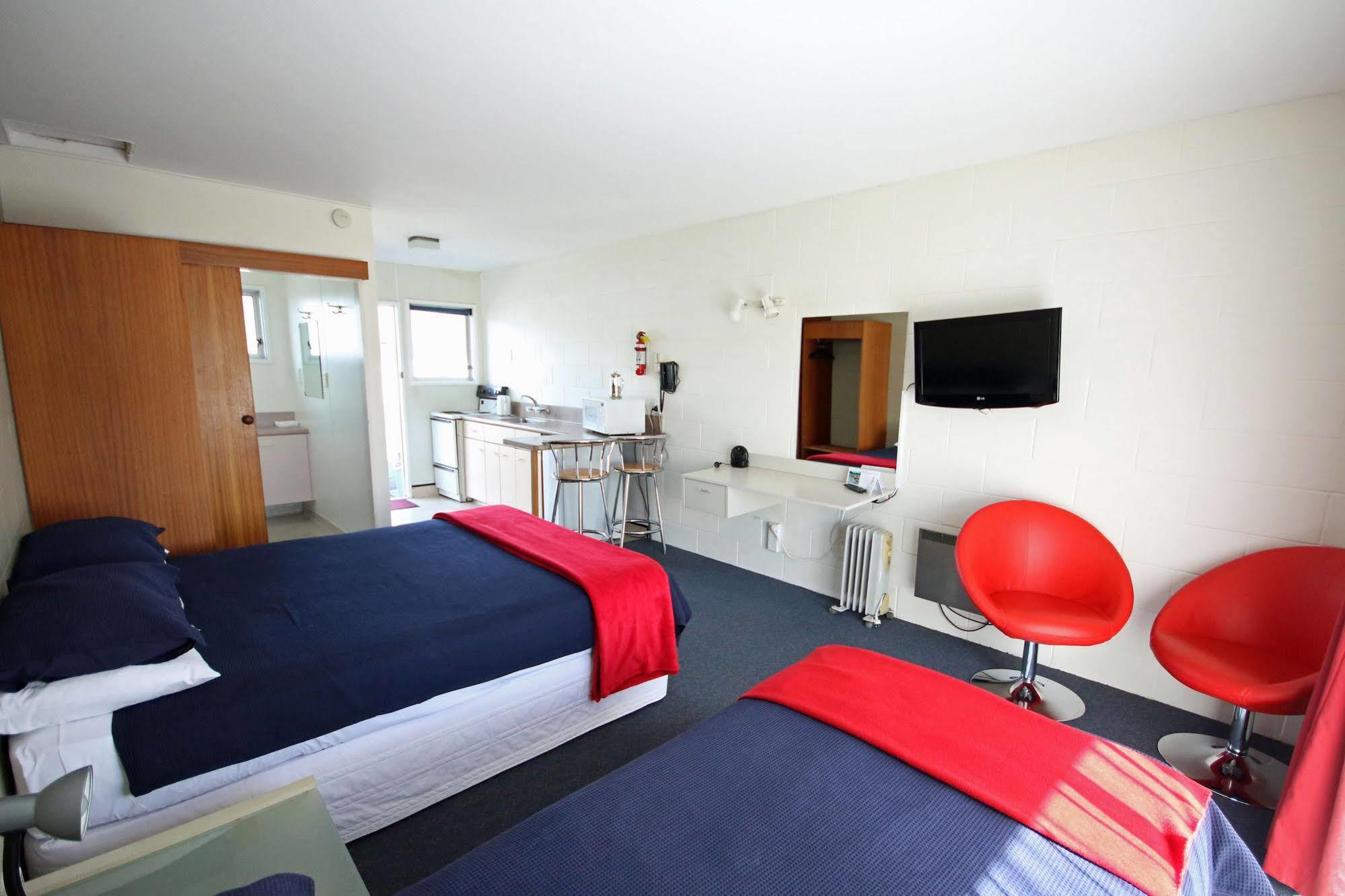 Midway Pacifica Lodge Lower Hutt Esterno foto